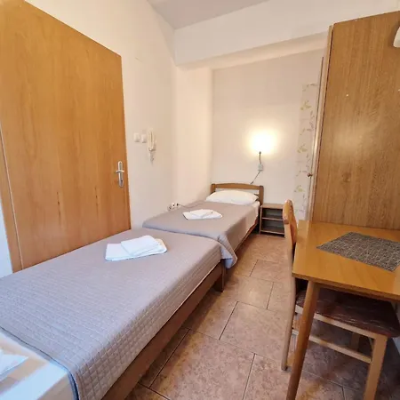 Modern Eingerichtete Im Erdgeschoss Ideal Fuer Famillien Mit Im By Interhome *