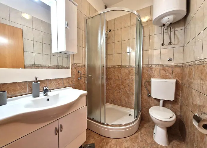 Modern Eingerichtete Im Erdgeschoss Ideal Fuer Famillien Mit Im By Interhome Apartmán