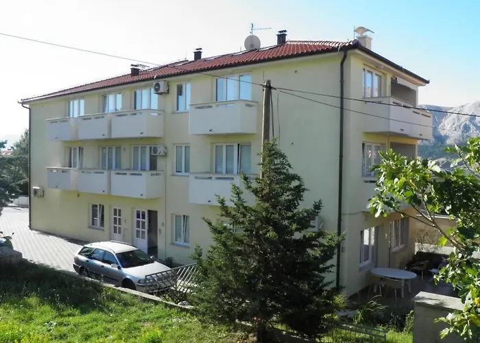 Modern Eingerichtete Im Erdgeschoss Ideal Fuer Famillien Mit Im By Interhome * Baška